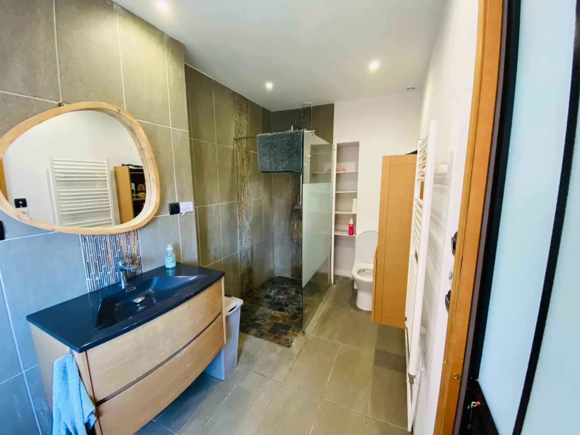 Chambre Privee Au Coeur De Calais Exterior photo